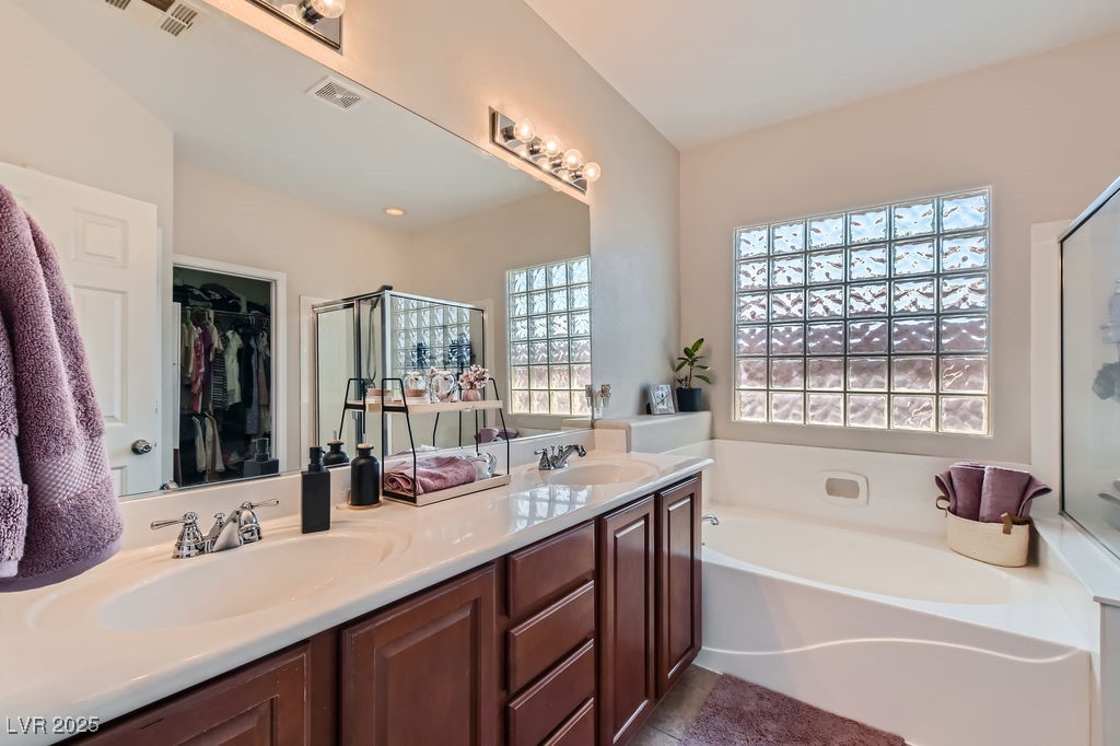 6446 Button Quail Street Property Photo 18