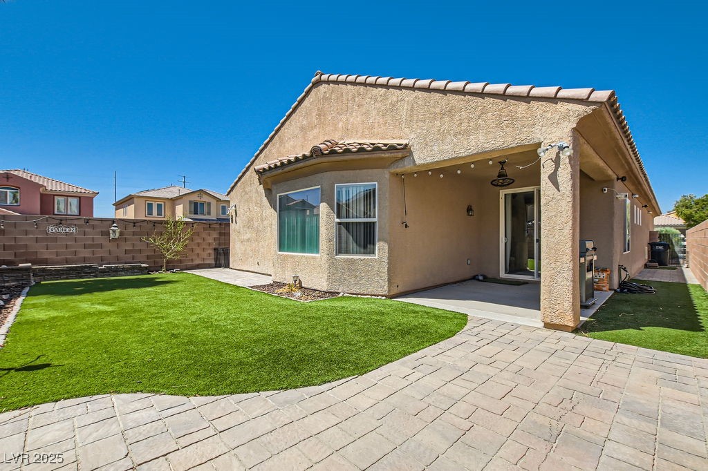 6446 Button Quail Street Property Photo 26