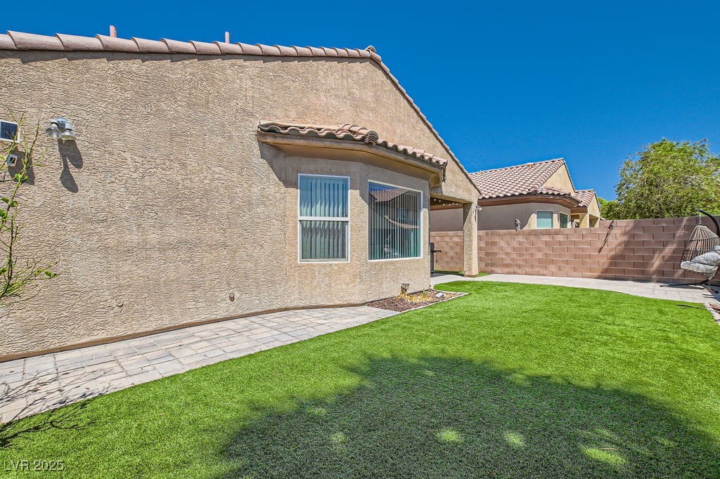 6446 Button Quail Street Property Photo 27