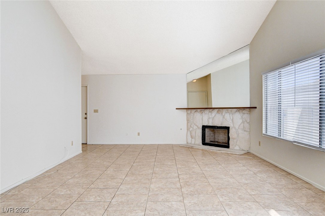 8233 Willeta Avenue Property Photo 9