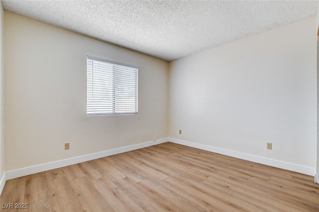 8233 Willeta Avenue Property Photo 30