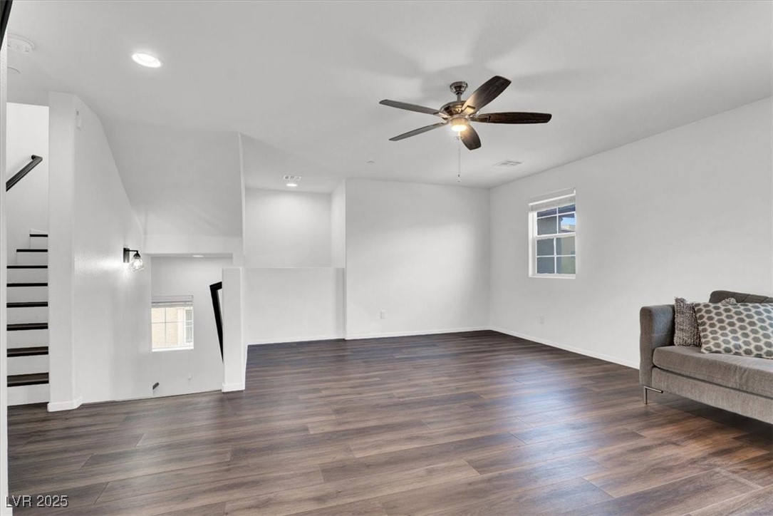 382 Gracious Way Property Photo 11