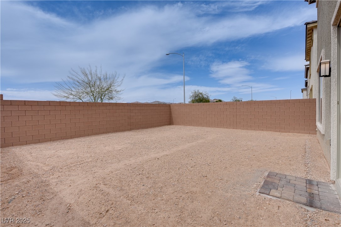 10339 Dallington Street Property Photo 31