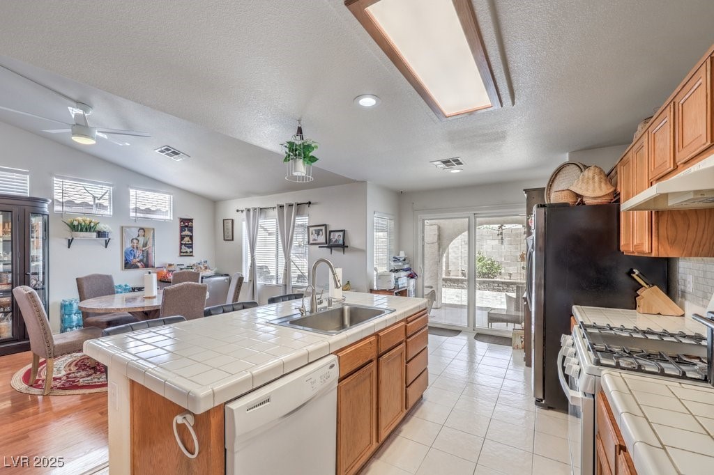 3440 Meridale Drive Property Photo 12