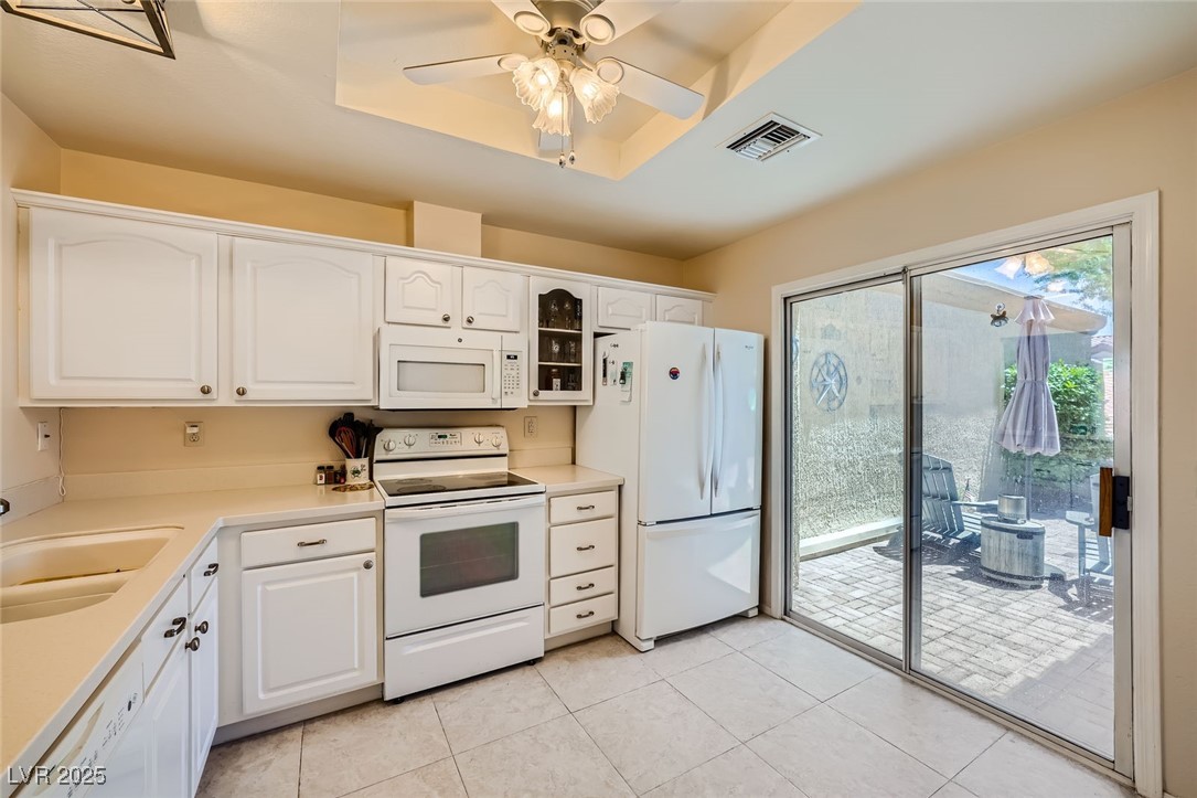 9024 Starmount Drive Property Photo 16