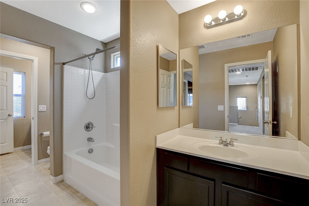 7963 Cape Brett Street Property Photo 32