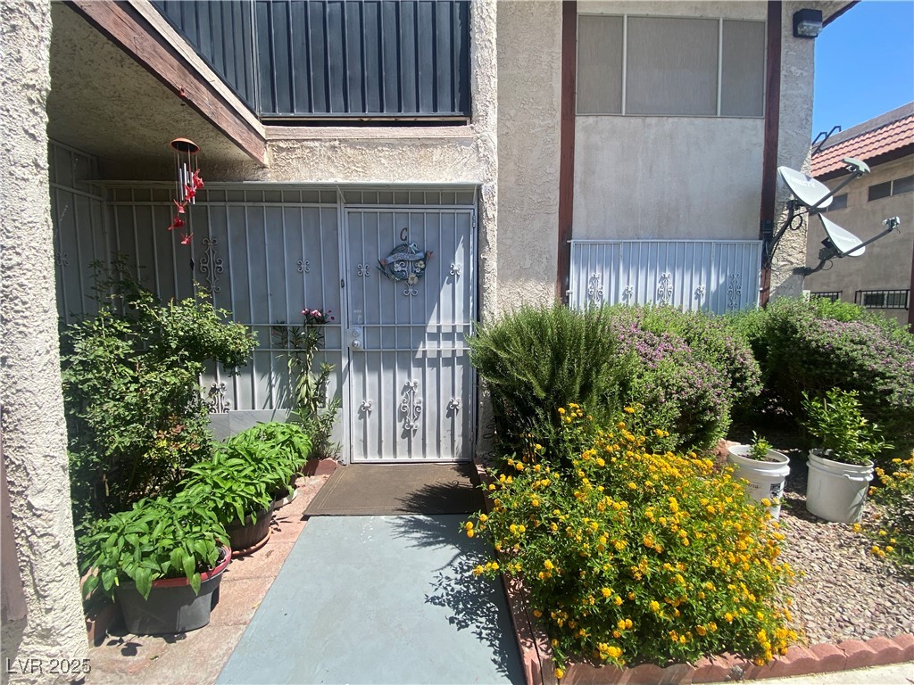 1748 Jupiter Court C Property Photo 1