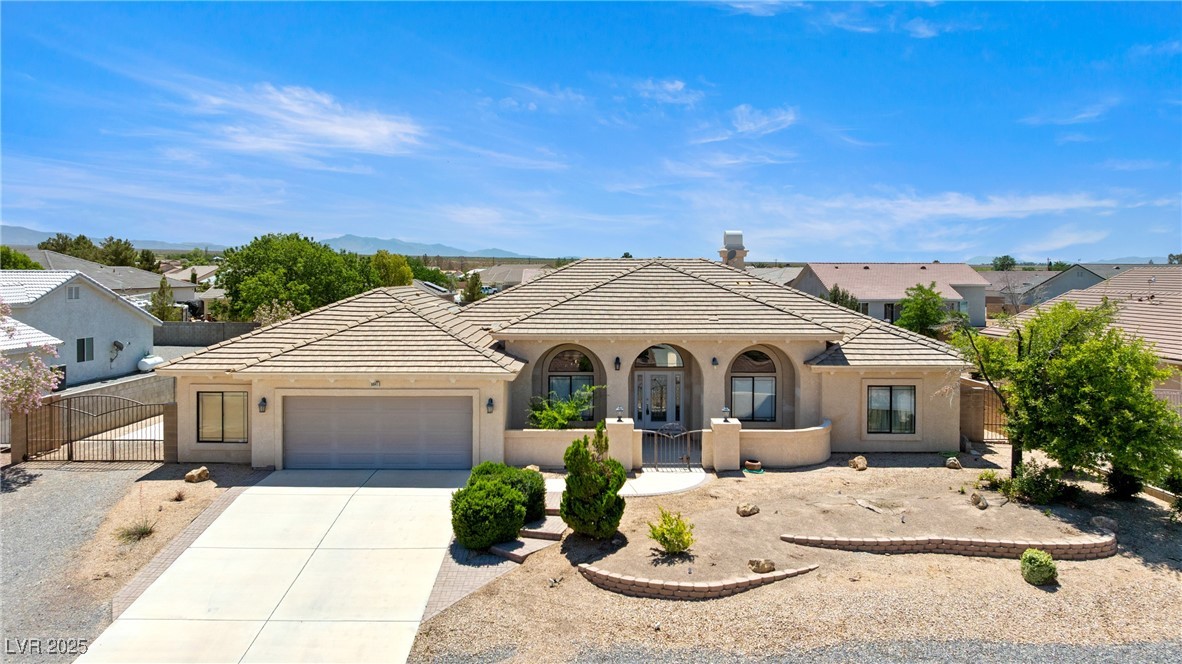 6841 Longmeadow Drive Property Photo 1