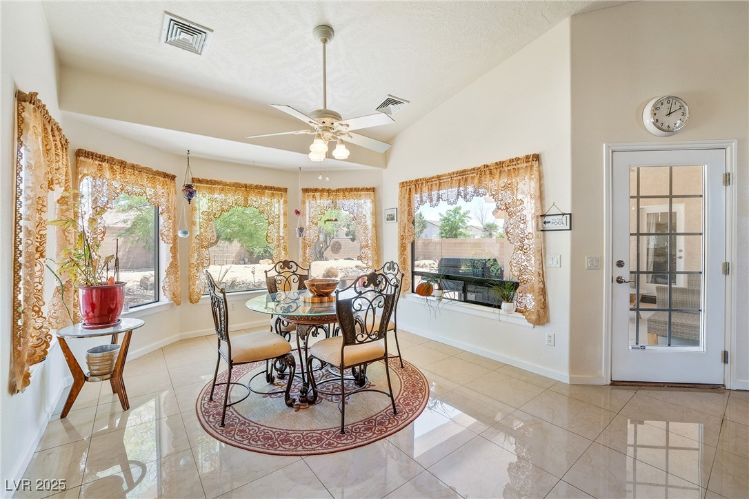 6841 Longmeadow Drive Property Photo 15
