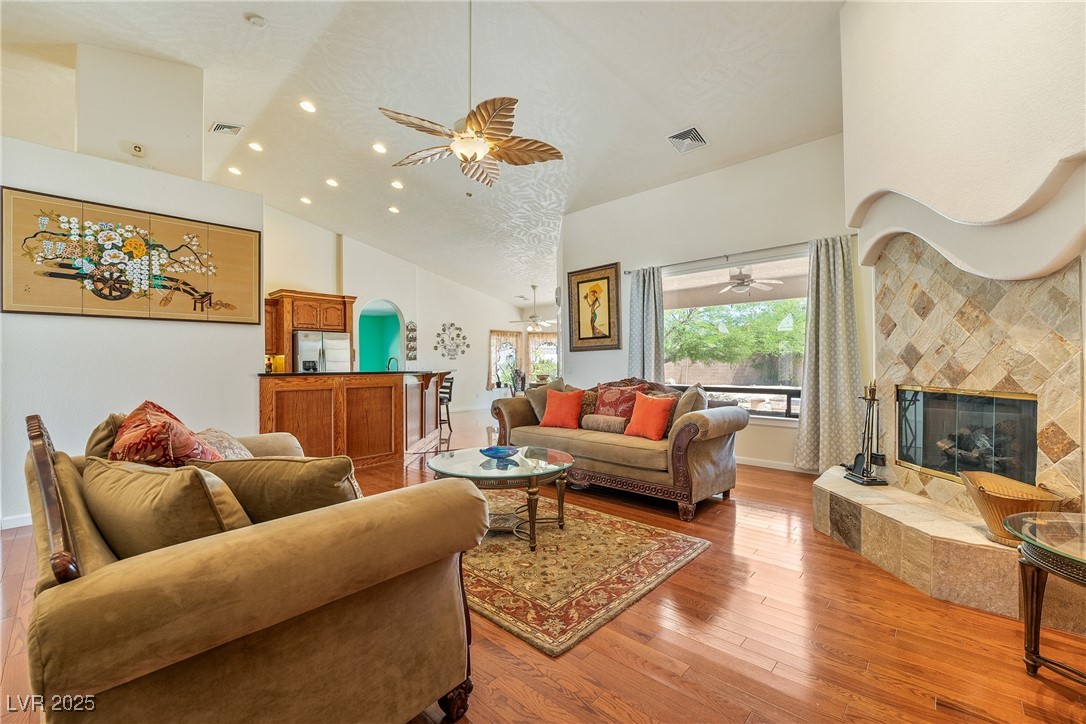 6841 Longmeadow Drive Property Photo 16