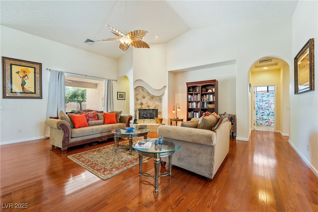 6841 Longmeadow Drive Property Photo 17