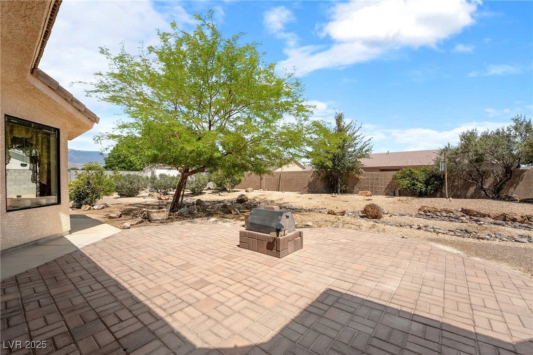 6841 Longmeadow Drive Property Photo 37