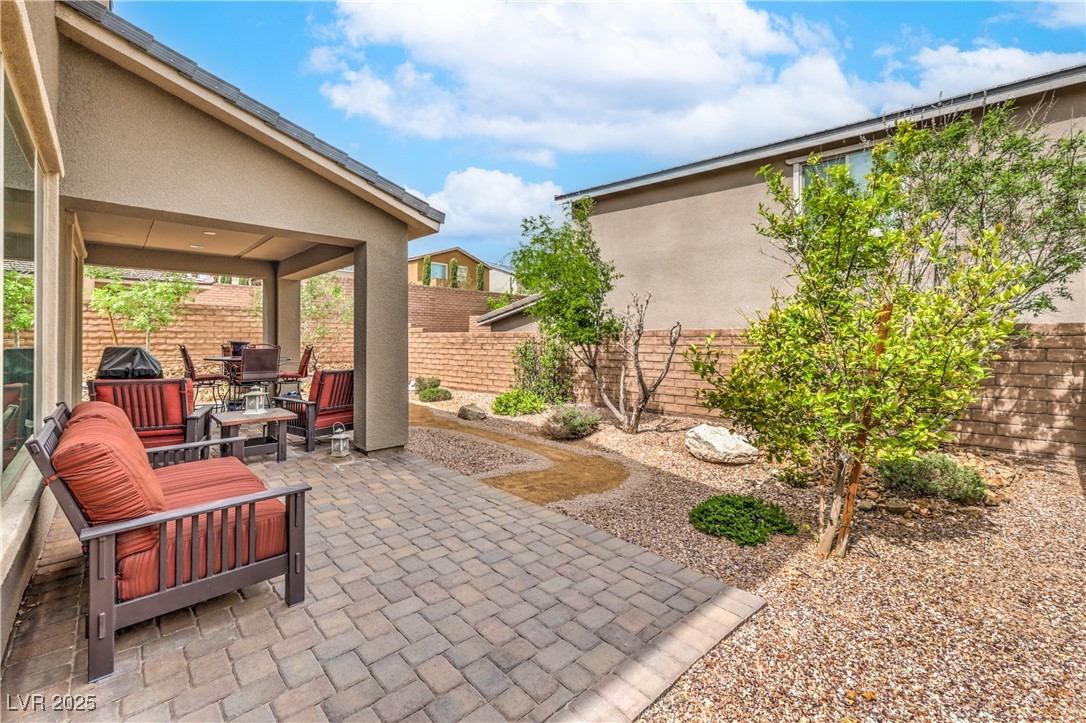 2711 Evolutionary Lane Property Photo 32