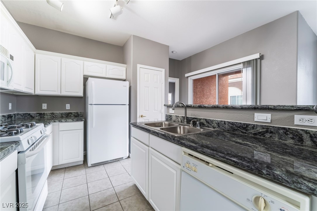9303 Gilcrease Avenue 1013 Property Photo 13