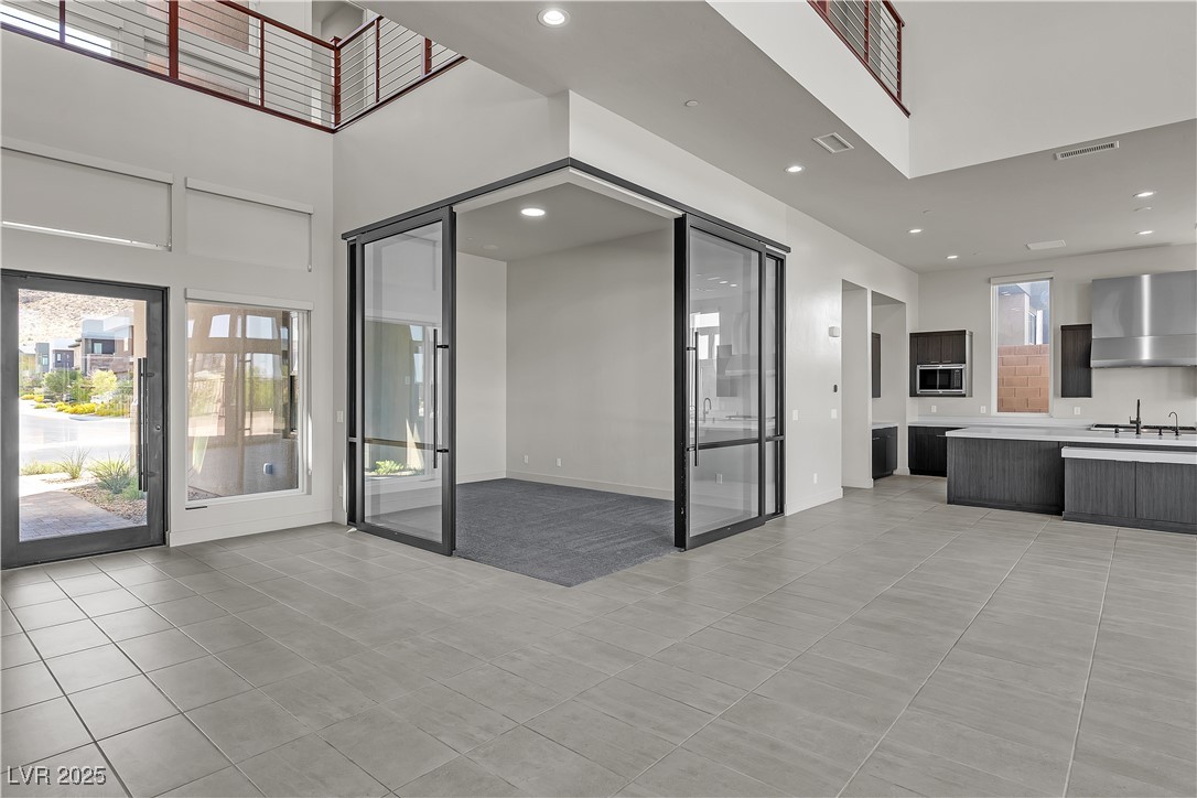 5364 Succulent Rose Drive Property Photo 7