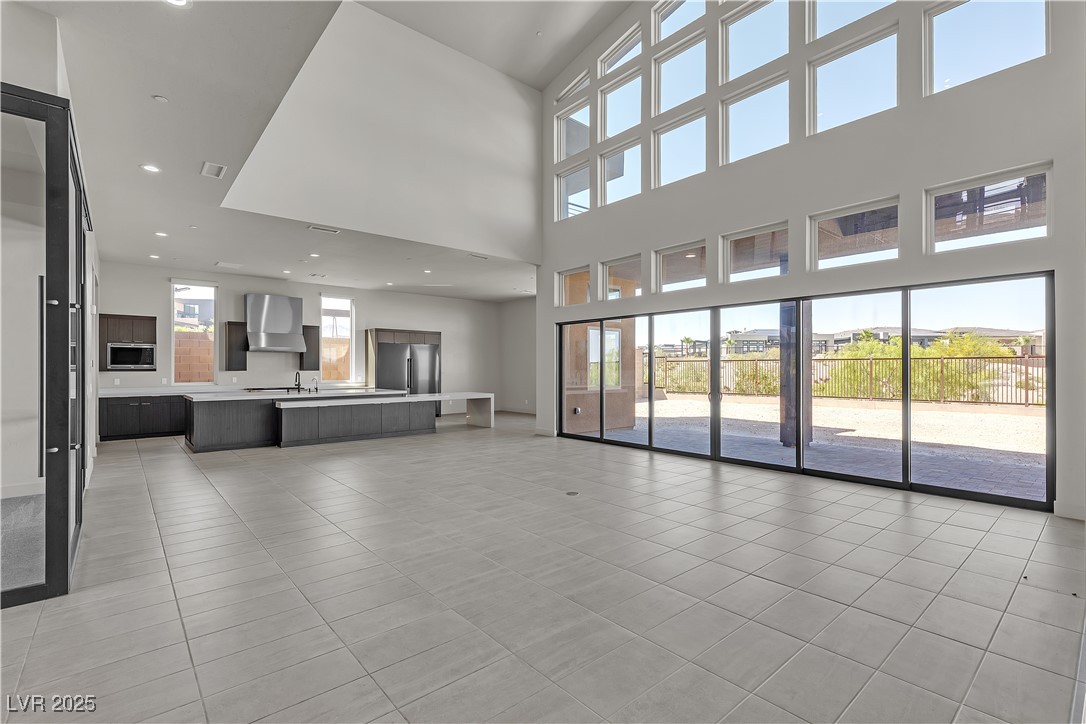 5364 Succulent Rose Drive Property Photo 9
