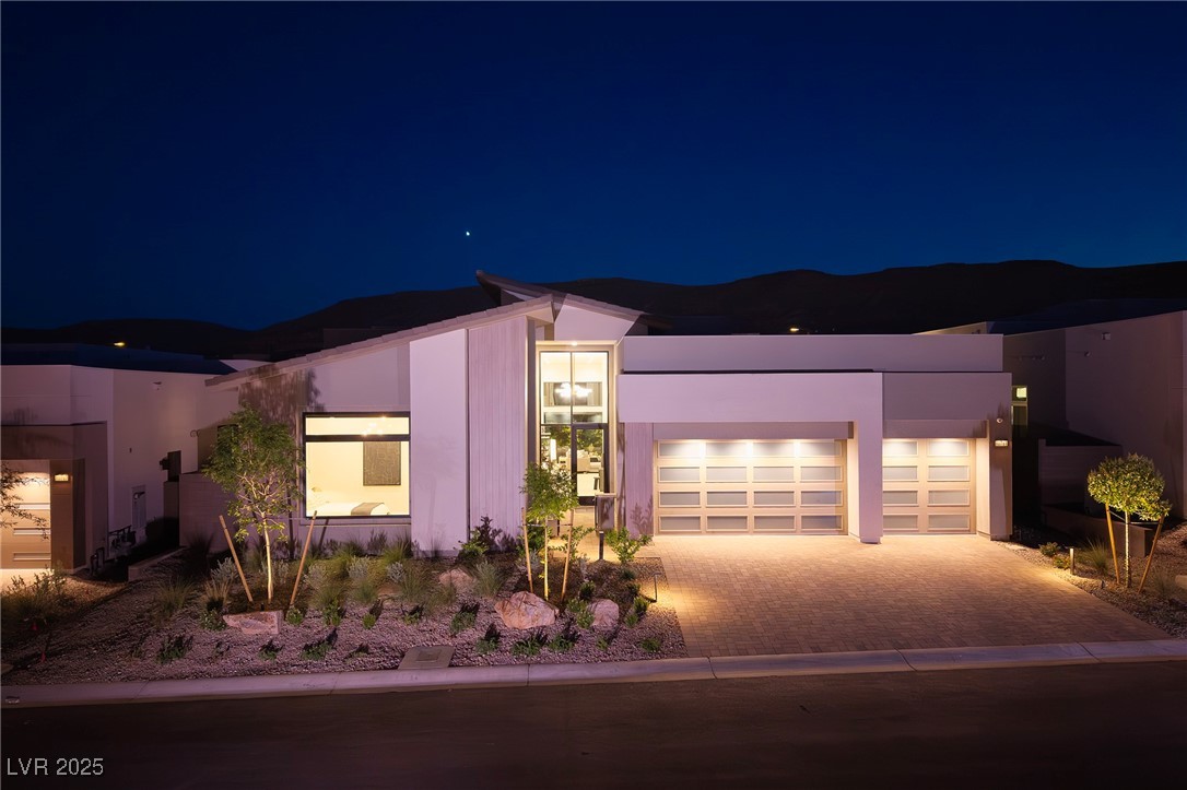 10781 Agate Cliffs Avenue Property Photo 7