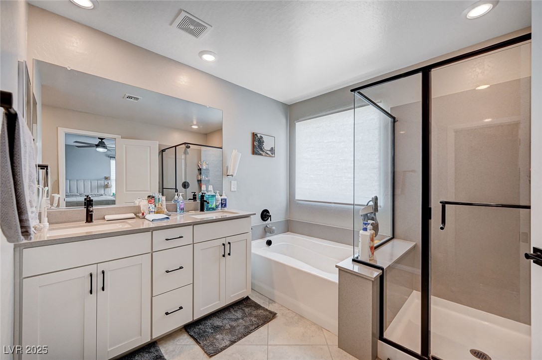 4160 Elegant Chateau Street Property Photo 15