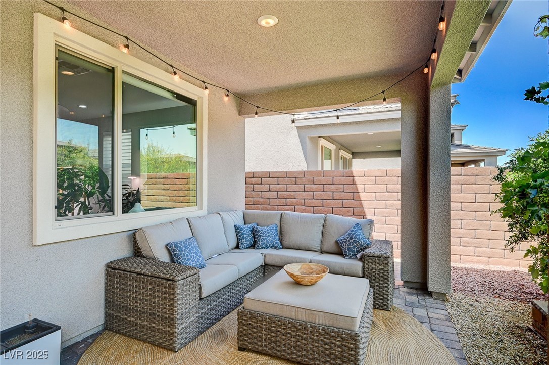 4160 Elegant Chateau Street Property Photo 20