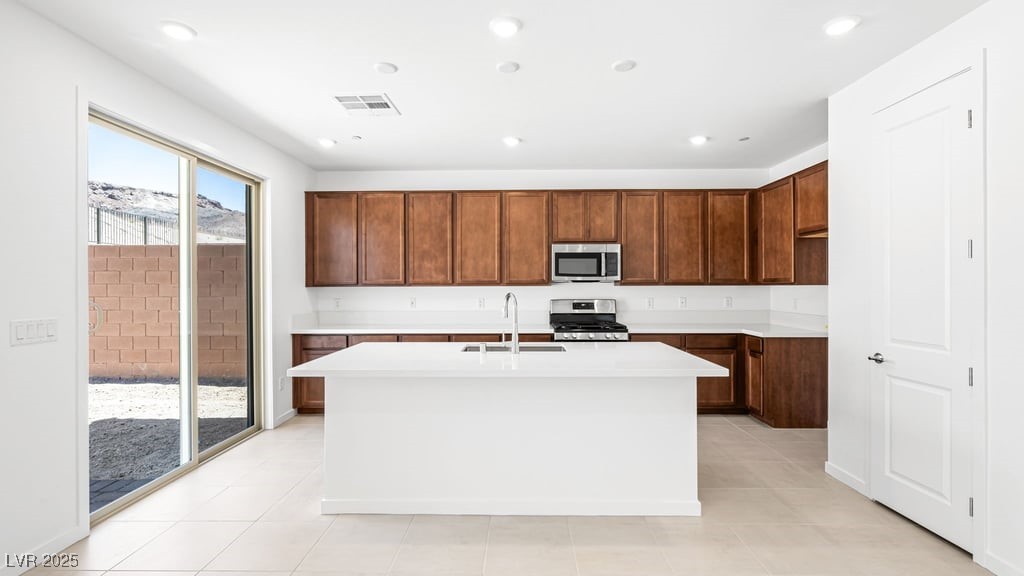72 Via Montoro Property Photo 4