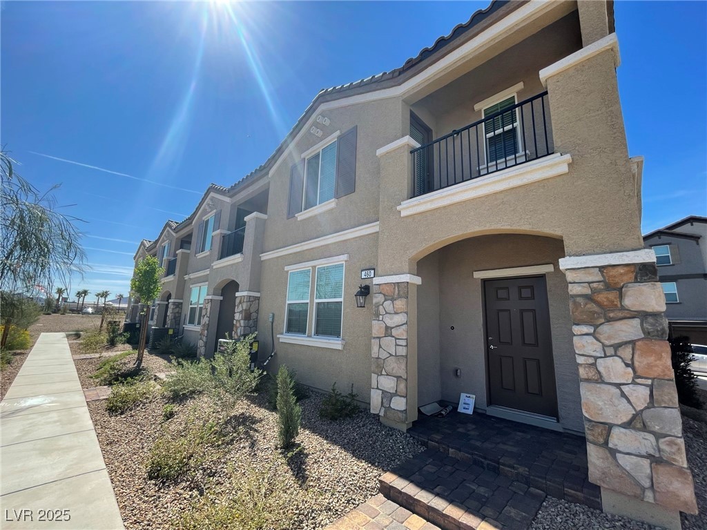 460 Ylang Place Property Photo 1