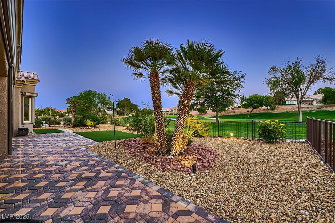 10013 Hunter Springs Drive Property Photo 24