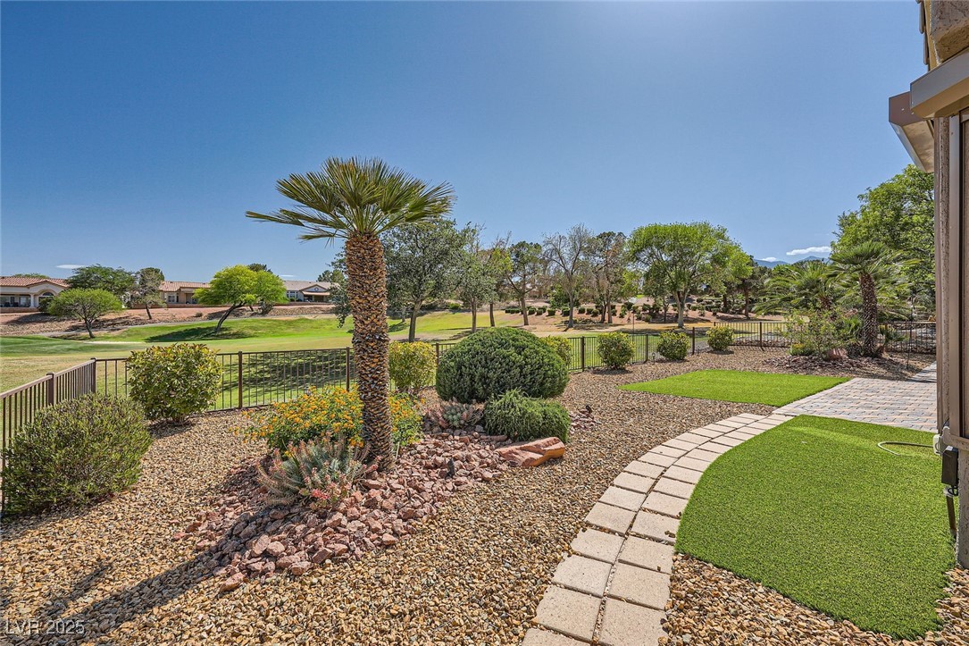10013 Hunter Springs Drive Property Photo 26