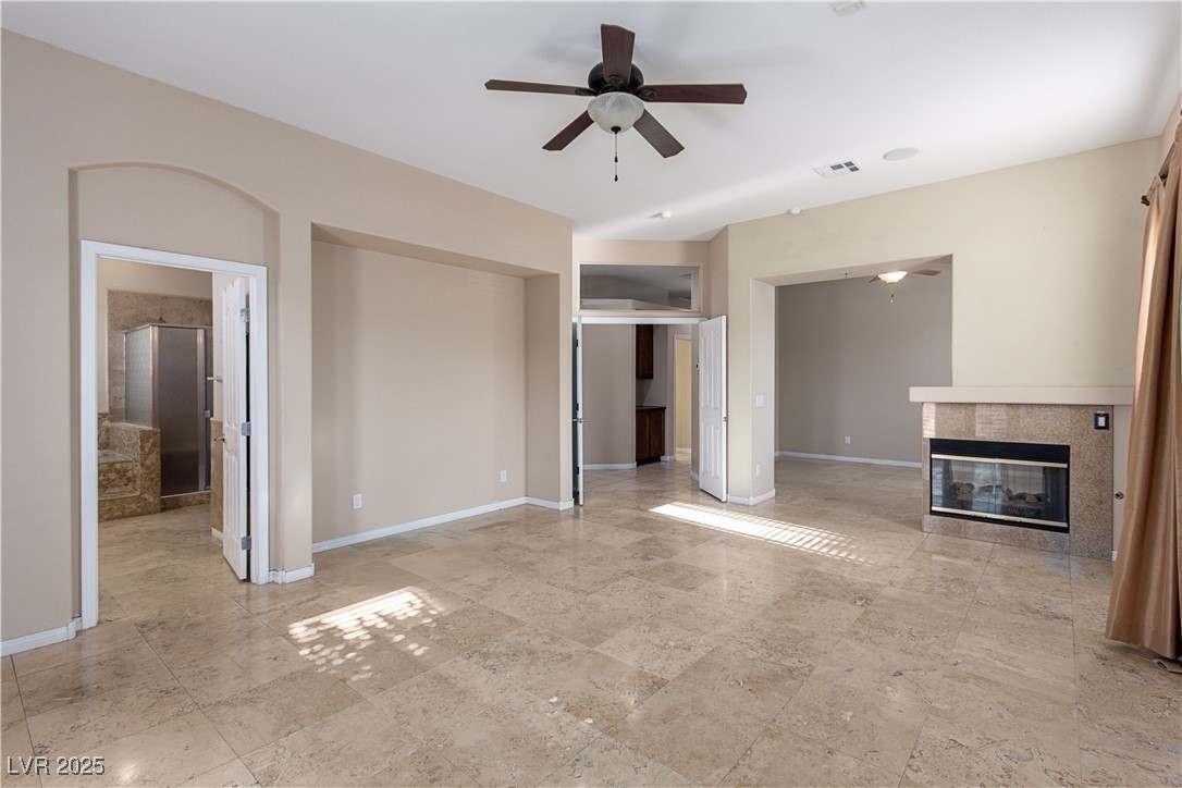 5016 Wayfaring Tree Avenue Property Photo 12