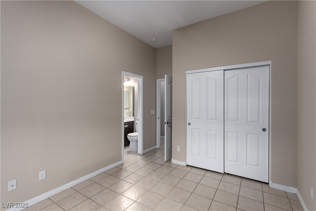 5016 Wayfaring Tree Avenue Property Photo 18