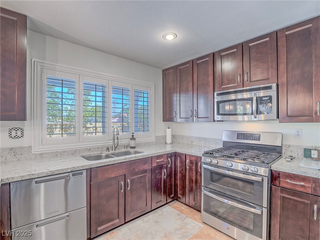 2732 Dune Cove Road Property Photo 11