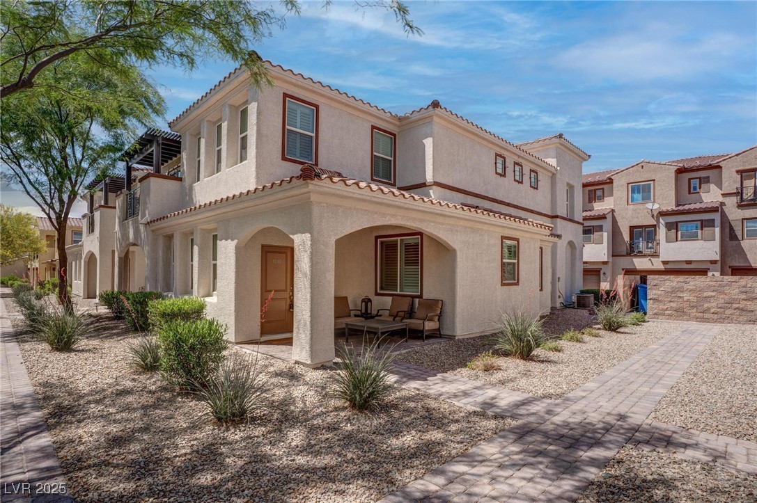 1040 Via Panfilo Avenue Property Photo 1