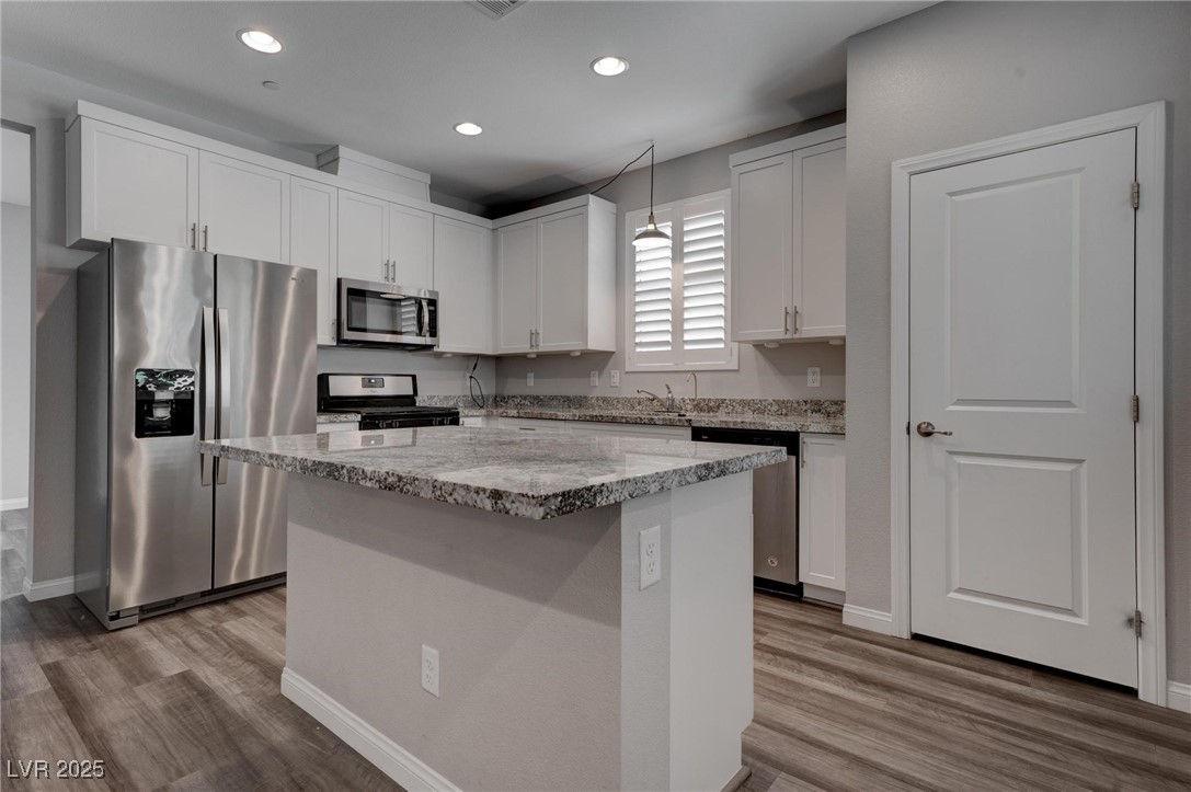 1040 Via Panfilo Avenue Property Photo 14