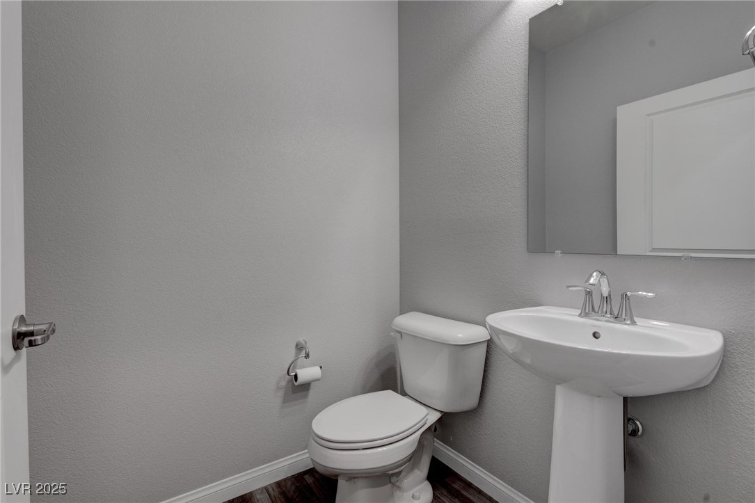 1040 Via Panfilo Avenue Property Photo 19