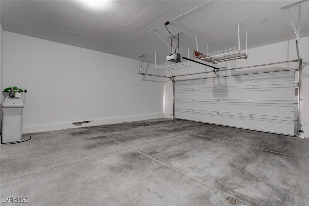 1040 Via Panfilo Avenue Property Photo 21