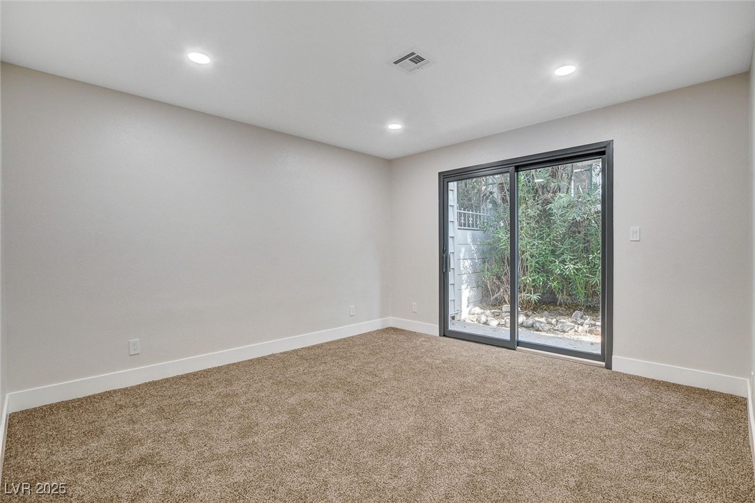 1600 Becke Circle Property Photo 27