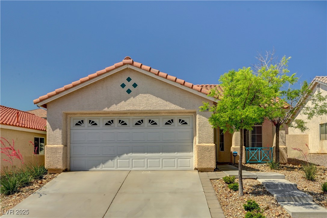9845 Lenox Crest Place Property Photo 1