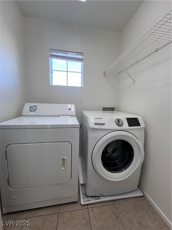 677 Jewel Tower Street Property Photo 24