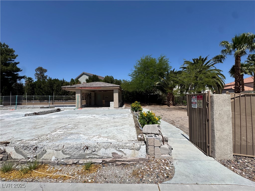 7360 Bachelors Button Drive Property Photo 10