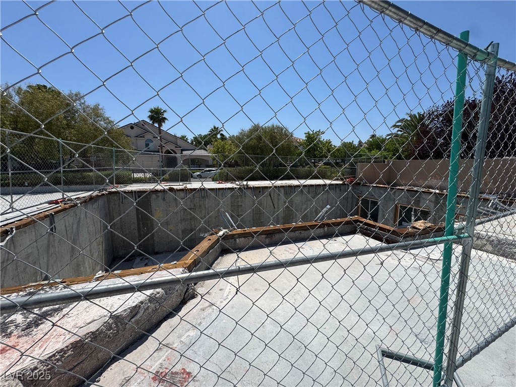 7360 Bachelors Button Drive Property Photo 16
