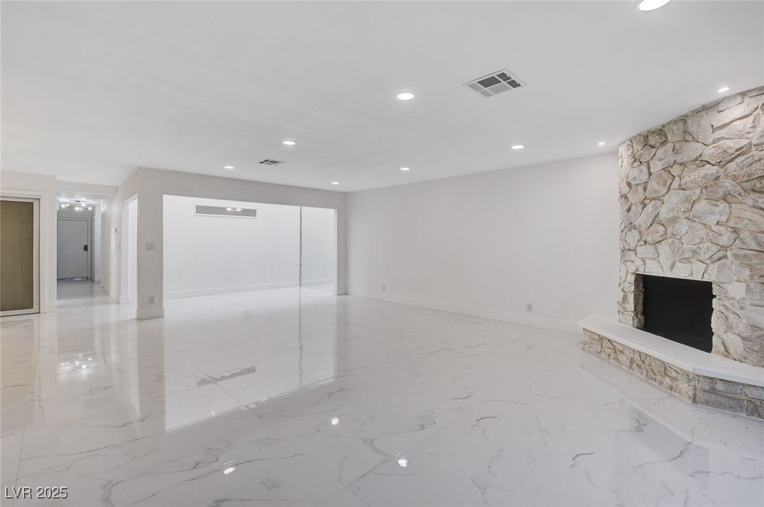 3013 Plaza De Rosa Property Photo 10
