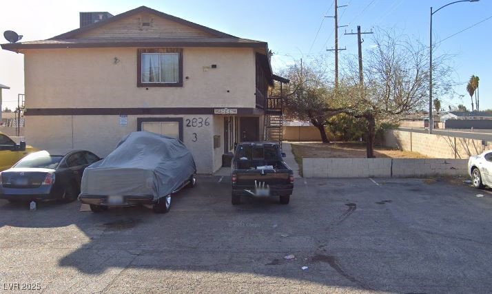 2836 North Pecos Road Property Photo