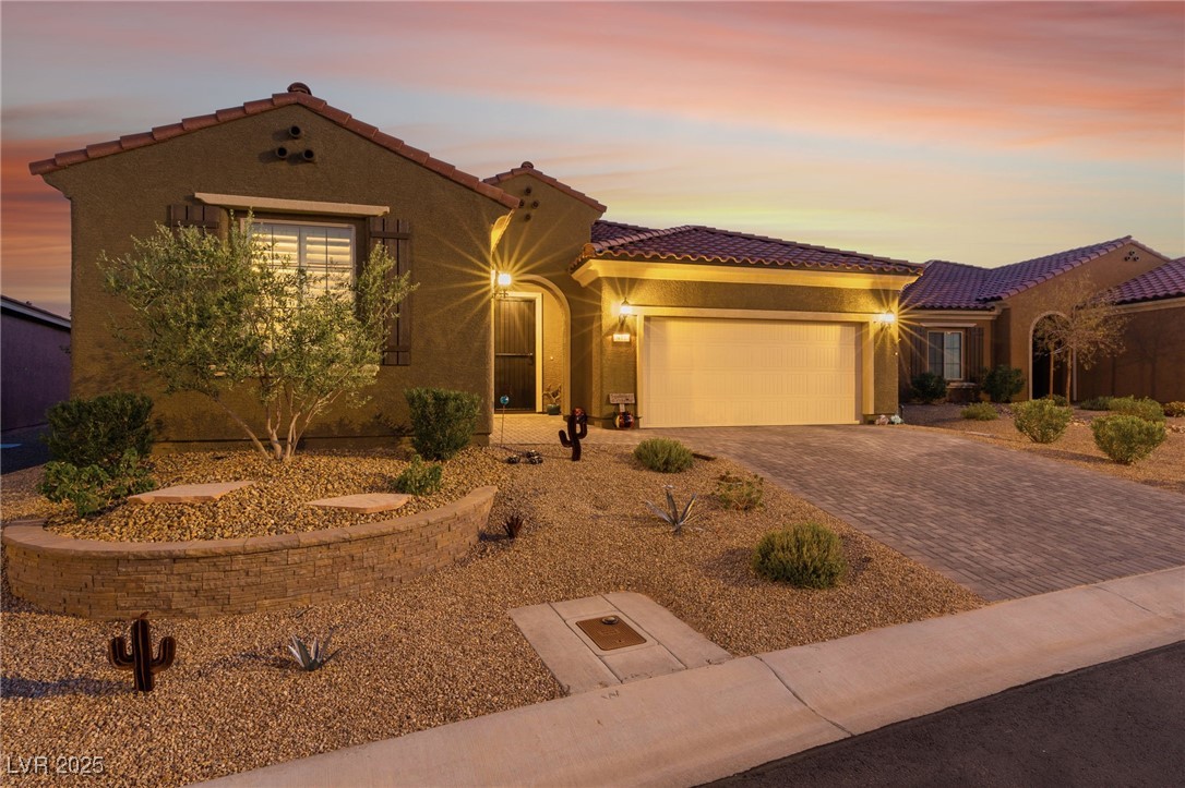 977 Majestic View Property Photo 2