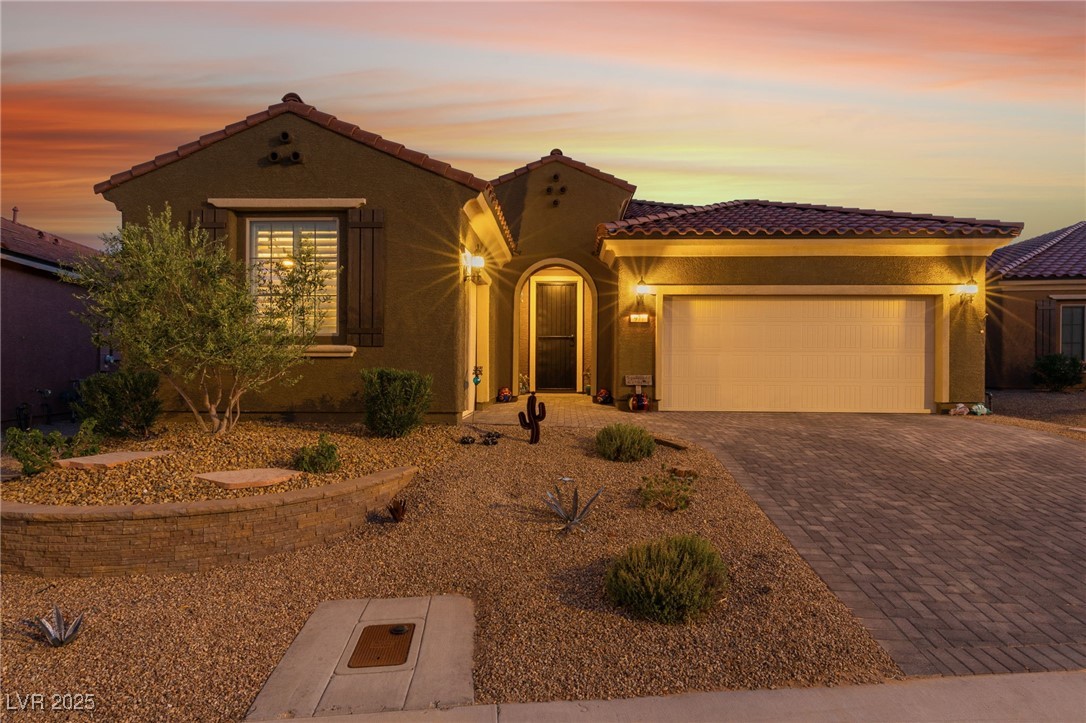 977 Majestic View Property Photo 3