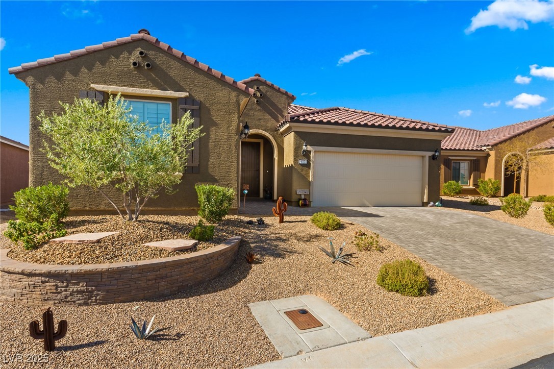977 Majestic View Property Photo 5