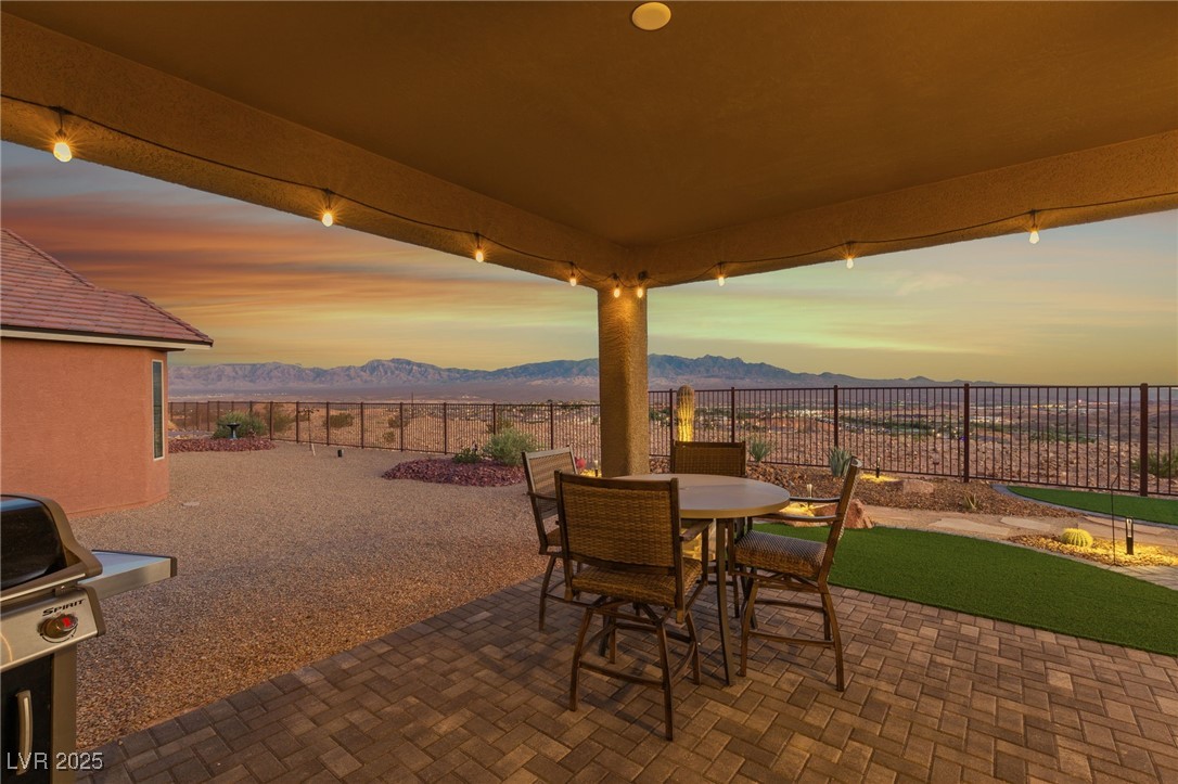 977 Majestic View Property Photo 10