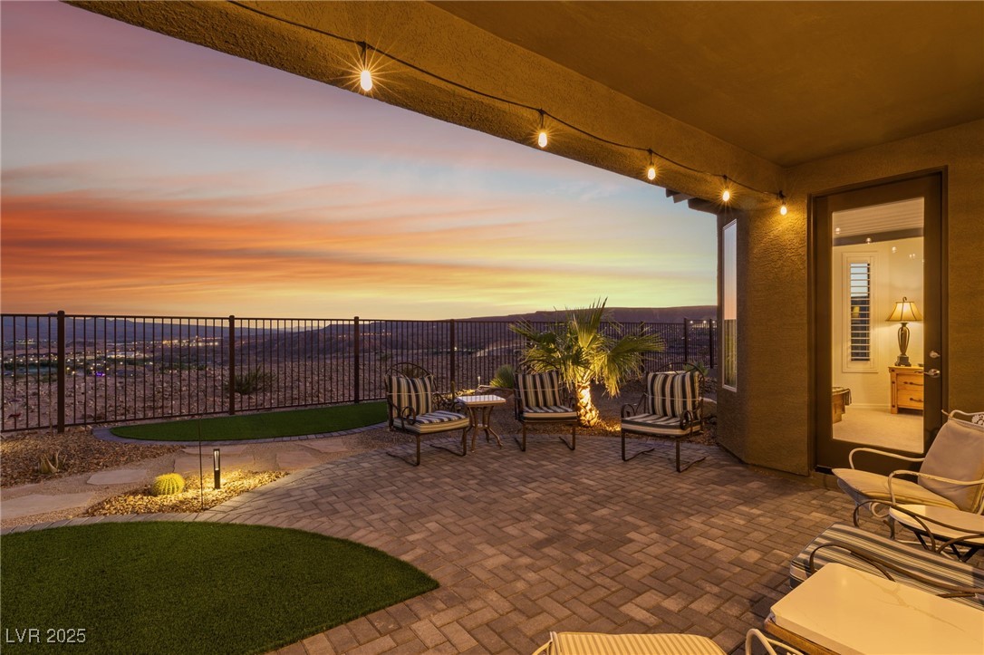977 Majestic View Property Photo 12