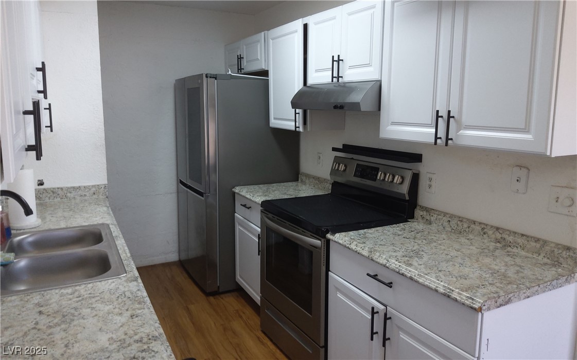 3441 Villa Way Property Photo 4
