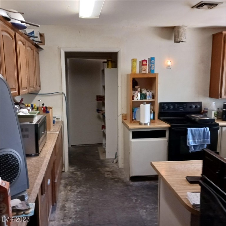 4931 Nevada Avenue Property Photo 3