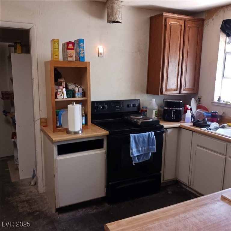 4931 Nevada Avenue Property Photo 4