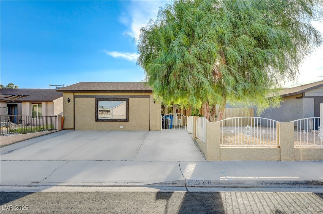 520 Prince Alan Court Property Photo